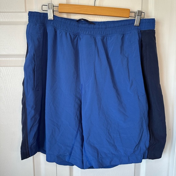 Men’s lululemon Blue Short sz.M estimate 16” waist - Picture 2 of 5